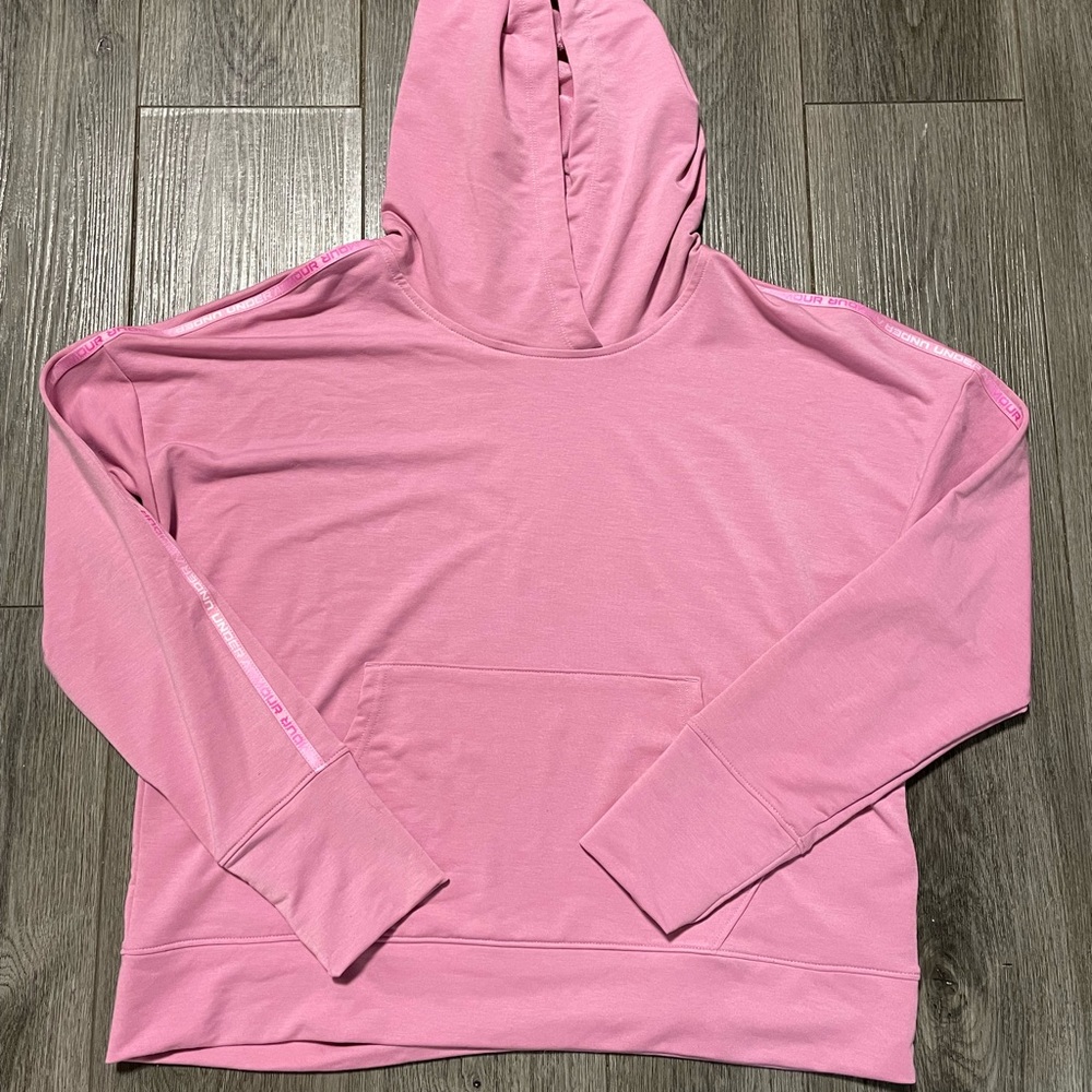 Womens NWT Under Armour Hoodie